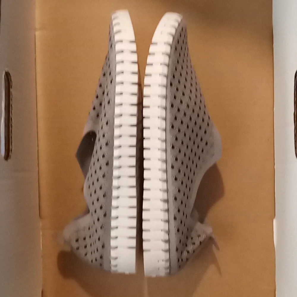 Ilse Jacobsen Grey Tulip Perforated Slip-On Sneakers Size 41 - Picture 5 of 5